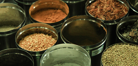 Organised cold storage with food containers